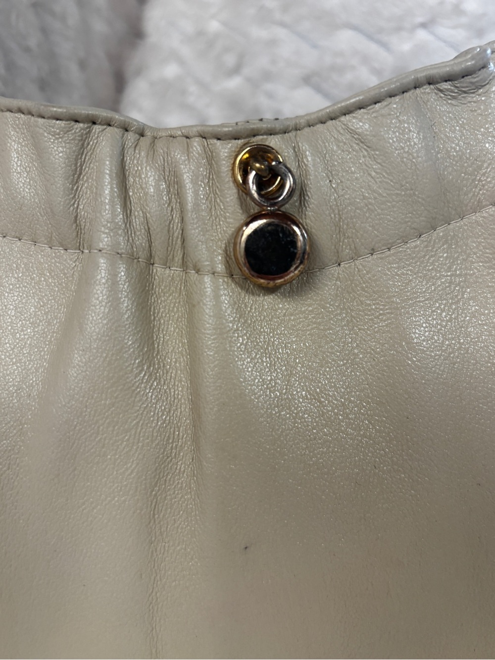 Vintage Cream Leather Clutch Shoulder Bag Gold Chain No Brand - Picture 4 of 6